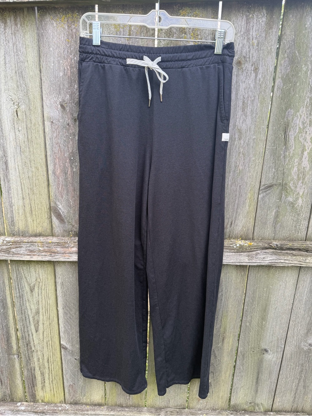 Vuori Halo Essential Wideleg Pant Size M
